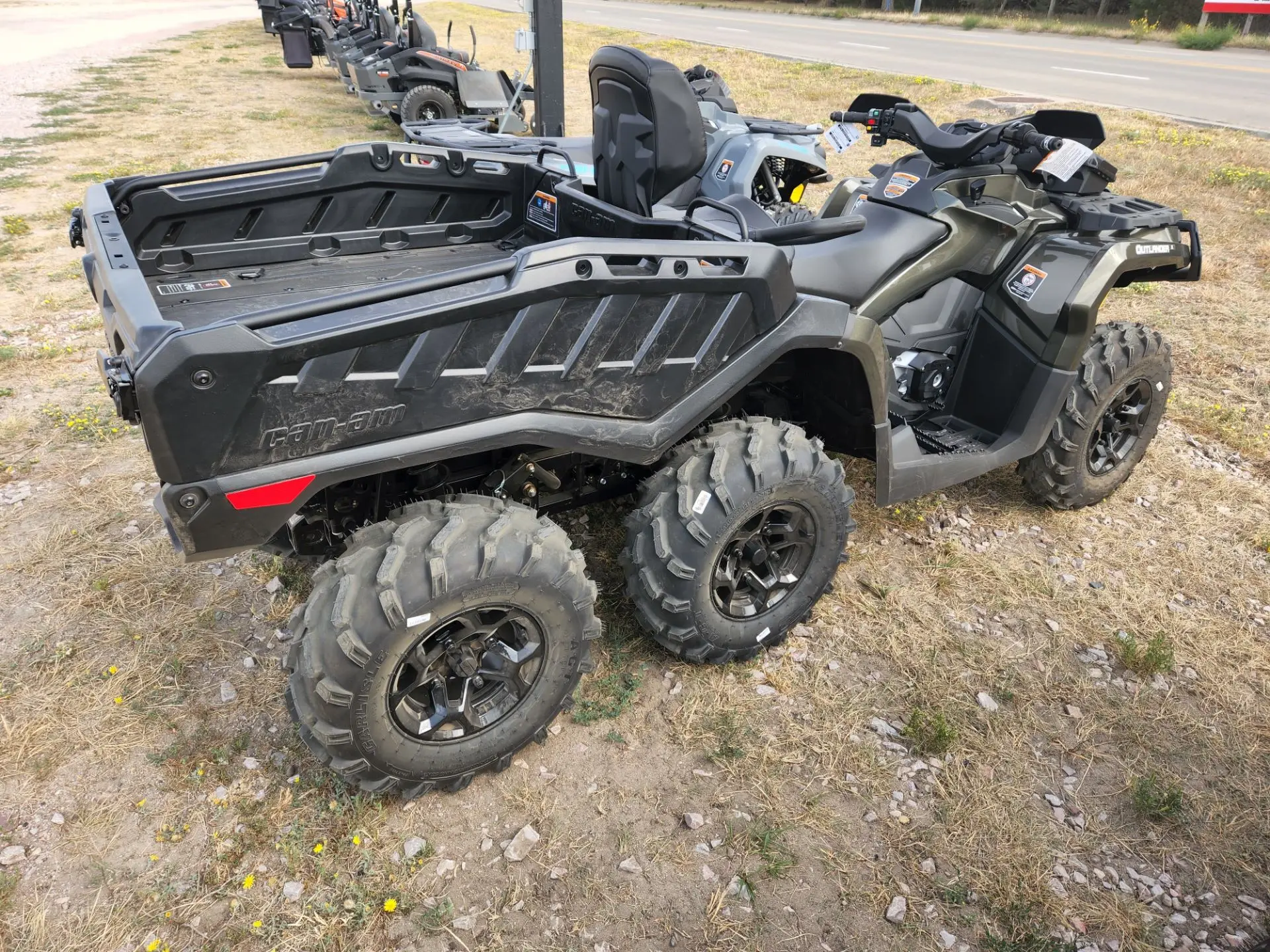 

END OF THE YEAR SALES New Quality DISCOUNT For 2022 Can-Am Outlander MAX 6x6 XT 1000
