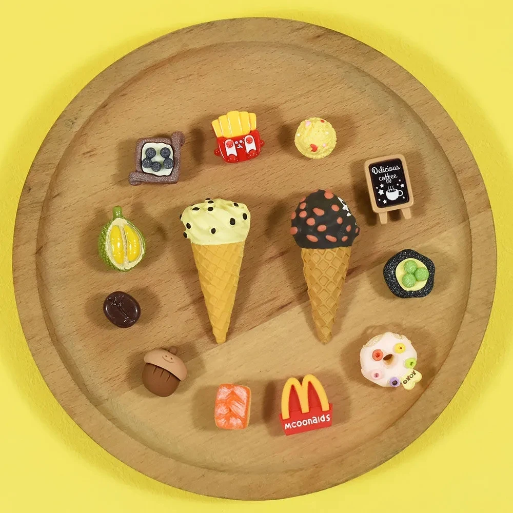 

Fun Simulation Bread Ice Cream Croc Charms Strong Sharks Croc Jeans Shoes Decoration Buckle Sneakers Garden Sandals Accessories
