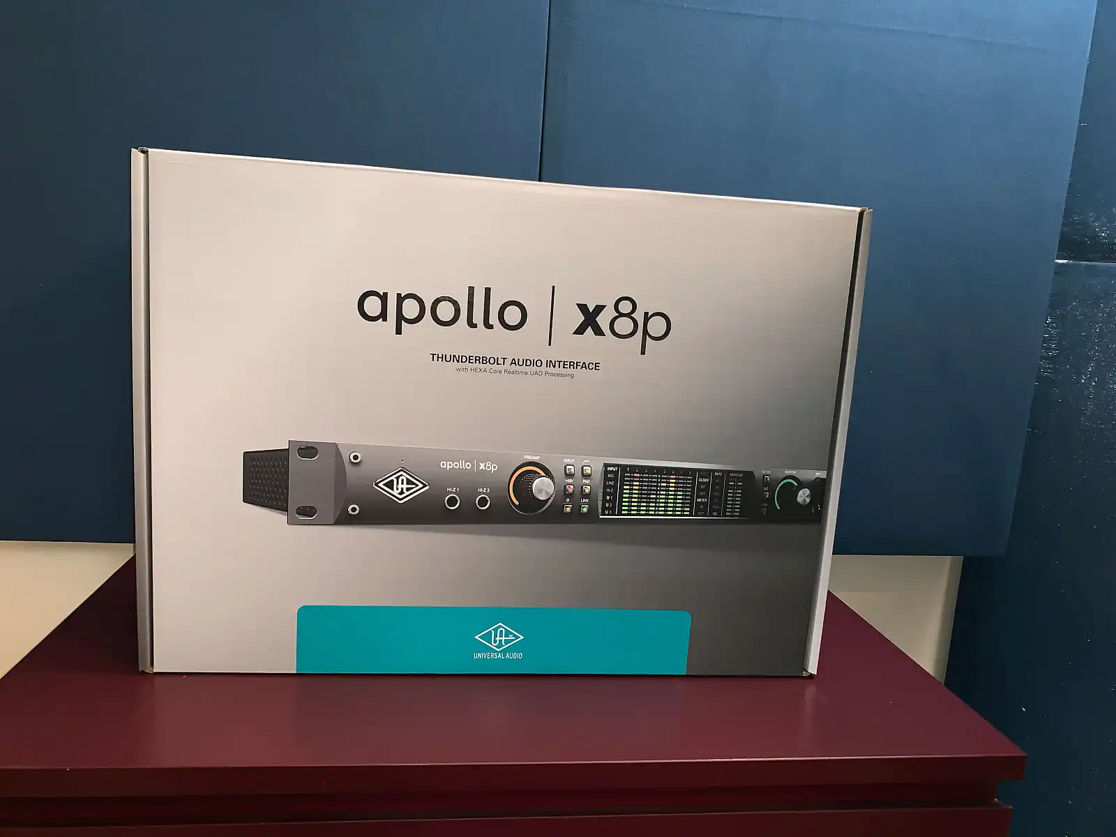 

Universal Audio Apollo X8 - Thunderbolt 3 Audio Interface