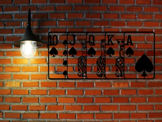 

Настенное искусство Royal Flush Metal, настенное искусство, покерное настенное искусство, подарок для геймера, декор игровой комнаты, настенное искусство, минимализ