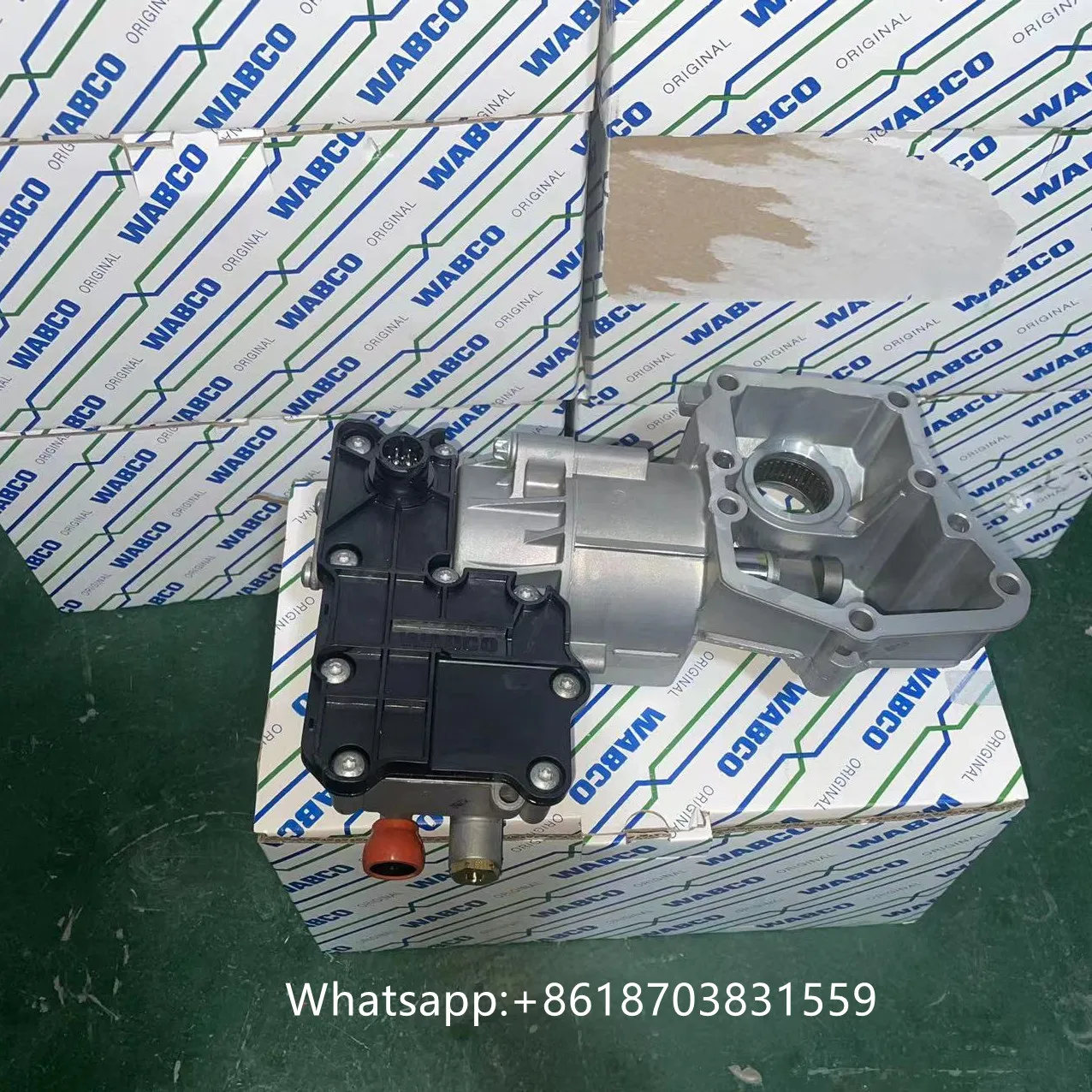 

WABCO 4213500880 Three Position Cylinder EBS ABS MERCEDES-BENZ DAF MAN KAMAZ A0012608163 A0022601063 A0022608563