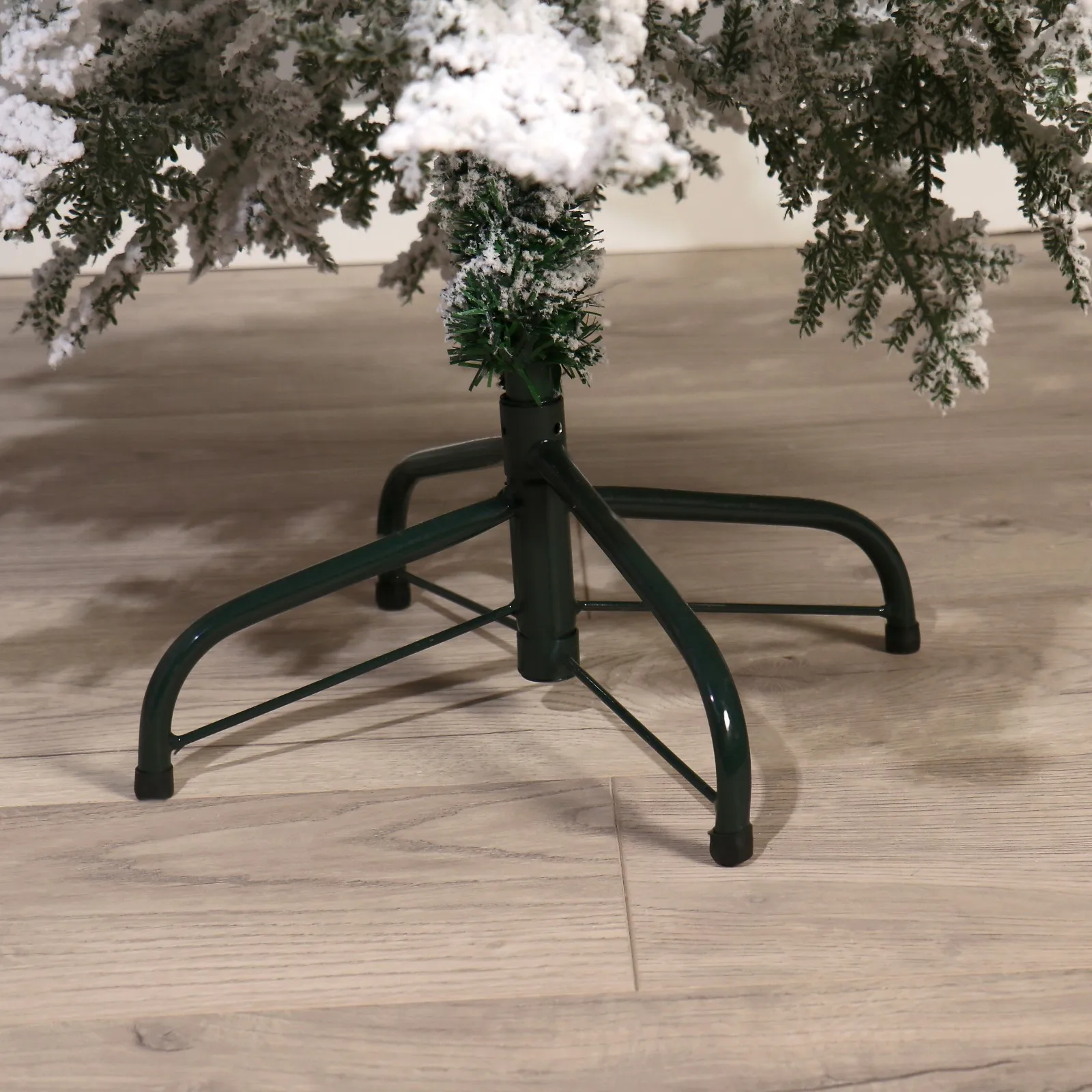 Ёлка Элит снежная с шишками (смешанные ветки) 120 см