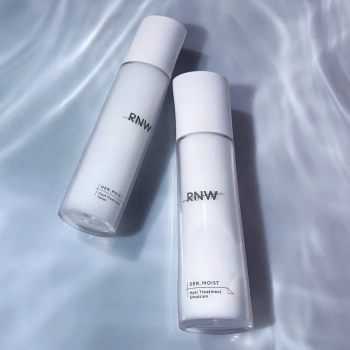 RNW Увлажняющий тонер с гиалуроновой кислотой Der. Moist Hyal Treatment Toner 125мл |