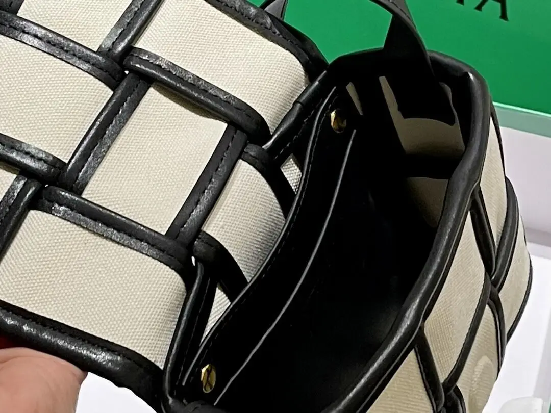 Стиль Bottega Veneta BV 2024 Женская Сумочка Кошелек С Одним Плечом Наклонная Сумка Armpit