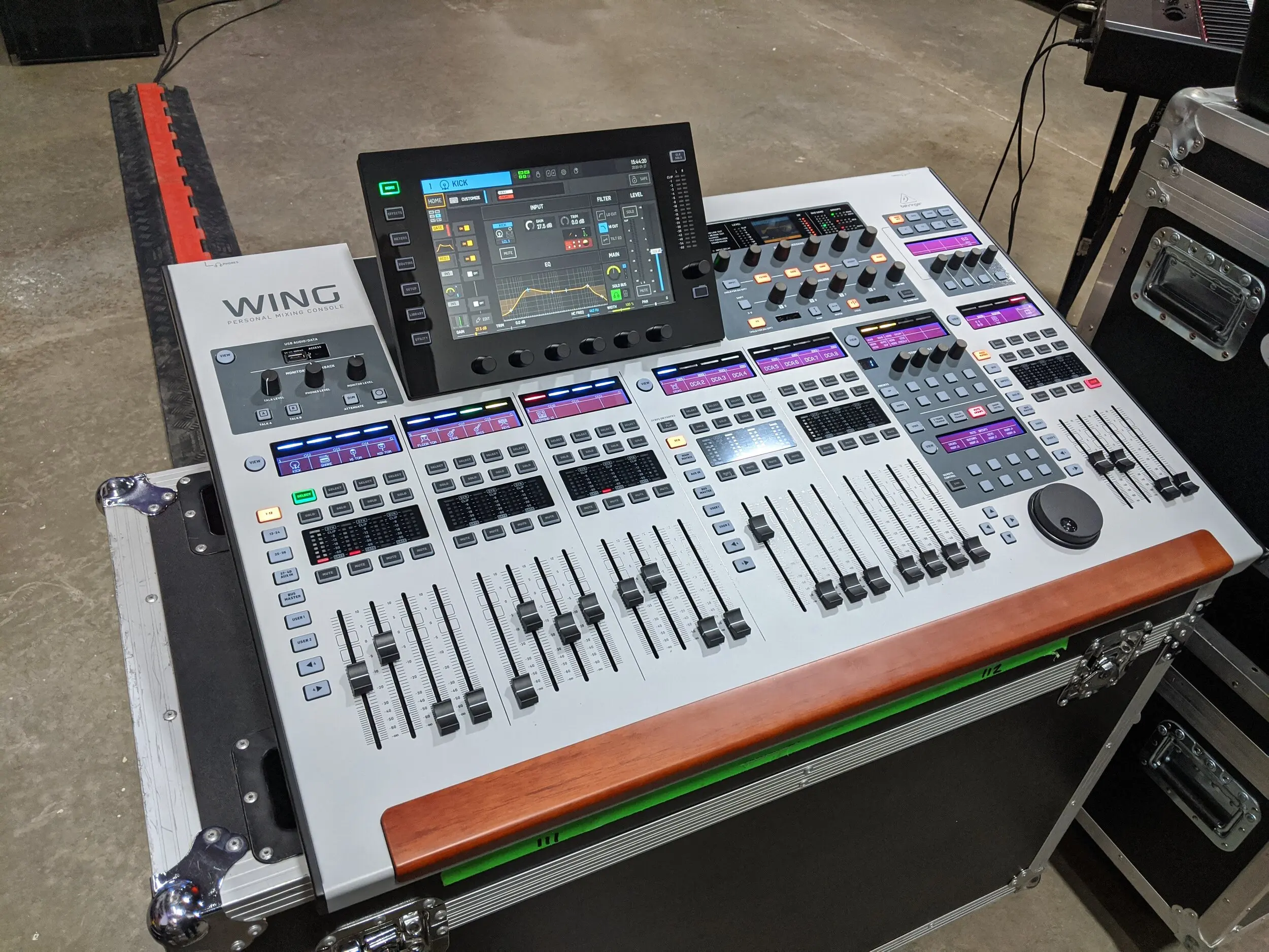 

100% SUMMER DISCOUNT SALES ON Behringers WING 48-channel Digital Mixer