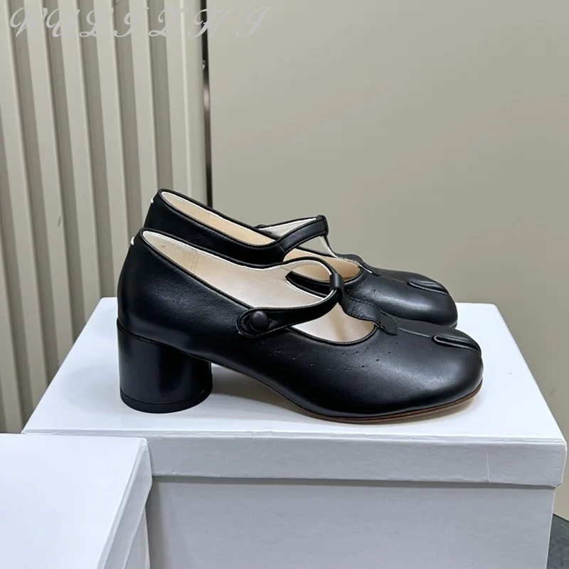 Женские туфли-лодочки из натуральной кожи на высоком каблуке