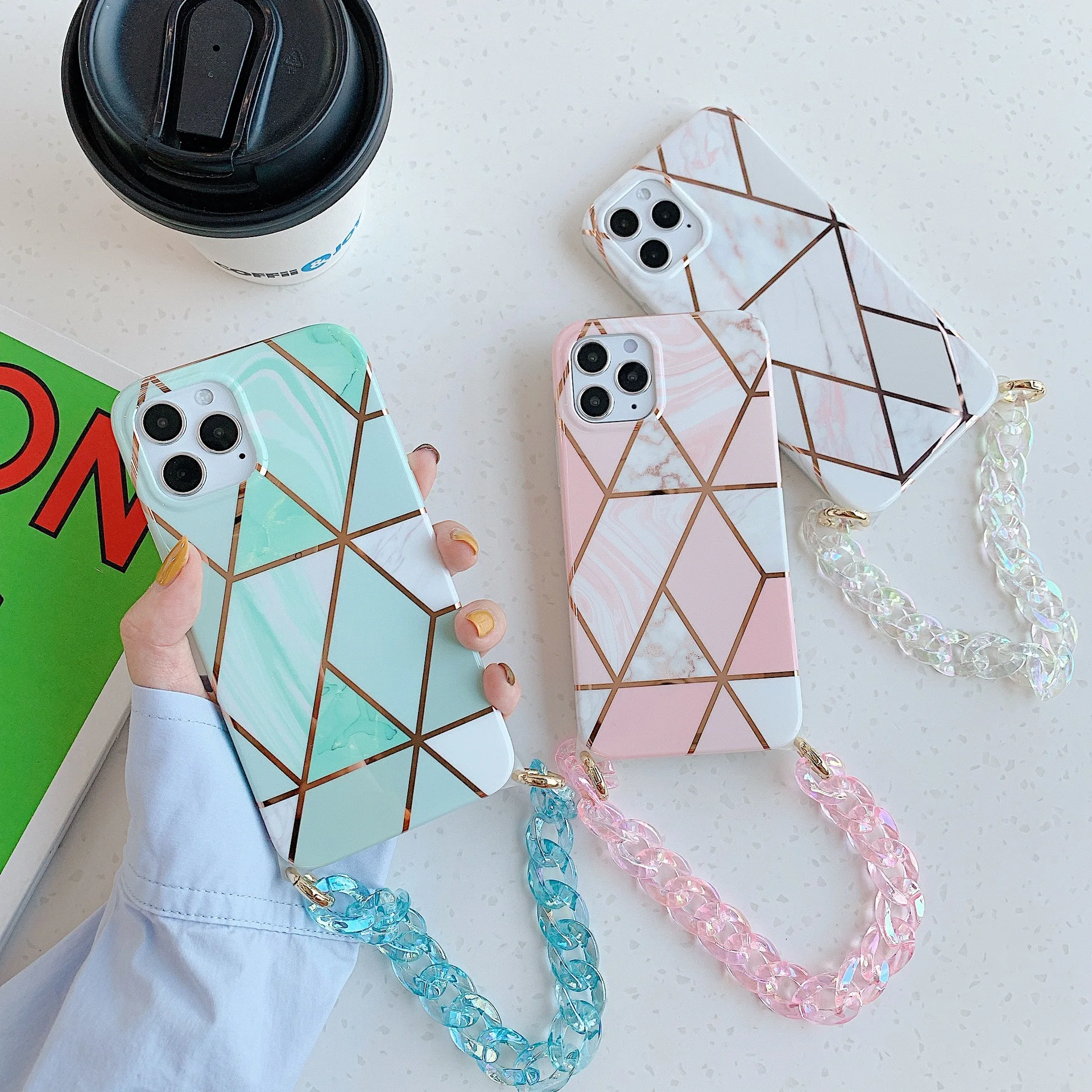 

Marble Bracelet Chain Wrist Soft Phone Case On For iphone 13 12 Pro Max Mini 11 Pro Max XR X XS Max 6 6S 7 8 Plus SE 2020 Cover