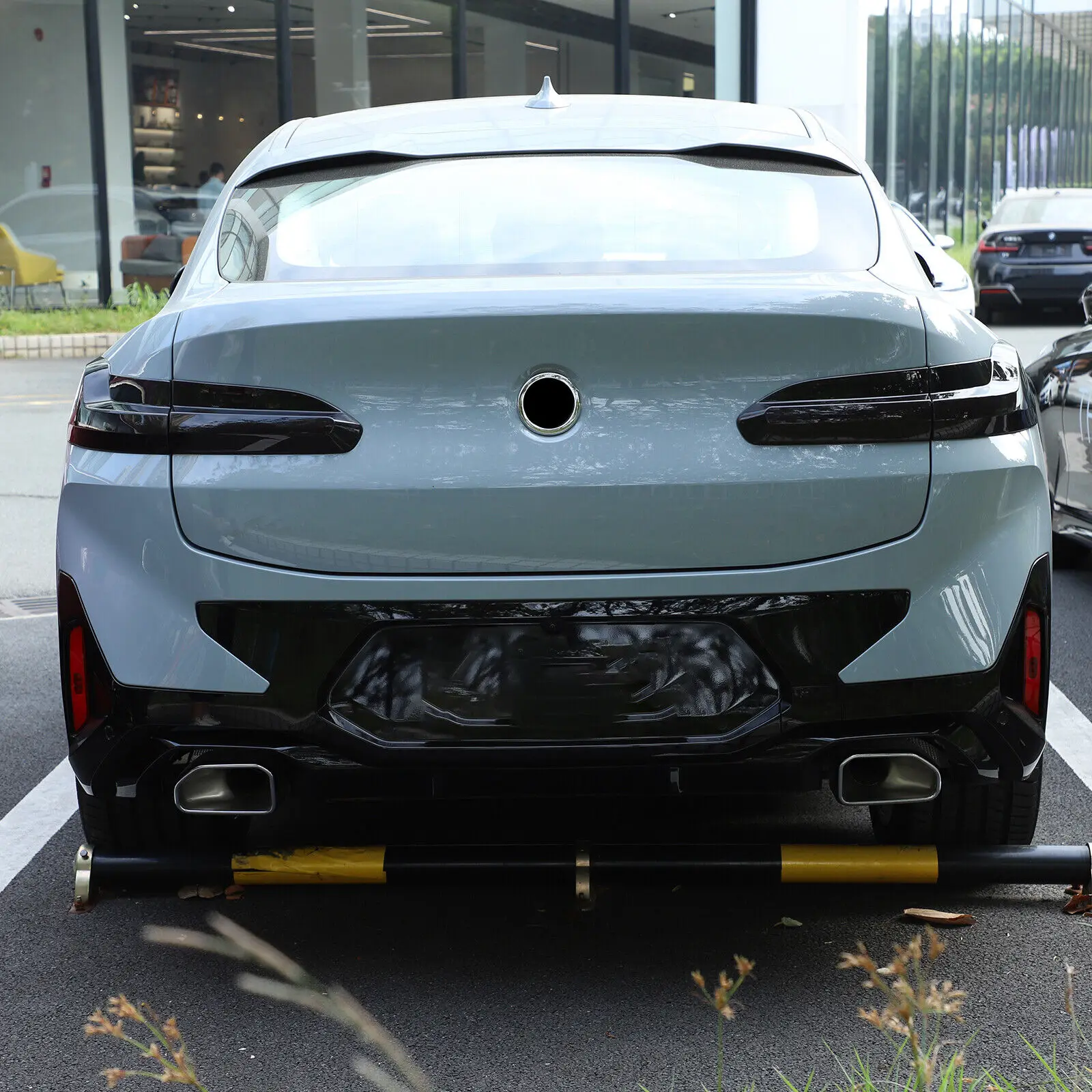 Фото Крышка заднего фонаря Защитная накладка на абажур для BMW X4 G02 X4M F98 2019-2025, ABS Черный автомобильный задний фонарь Защитный корпус №4