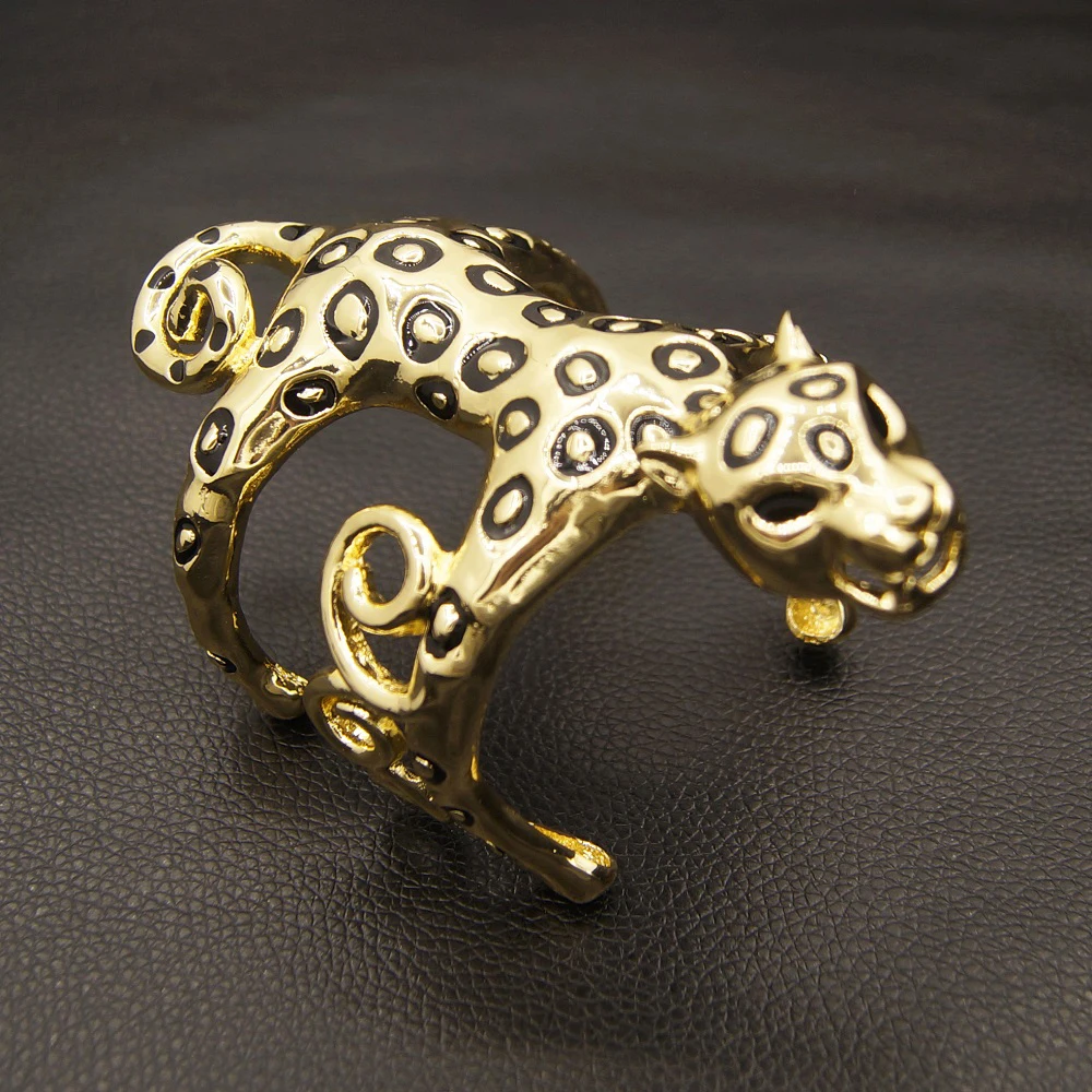 Woman Bracelet With Fine Adjustable Opening Trendy Tiger Stripe Shape Large Bracelet Gift Everyday Wear Free Shipping