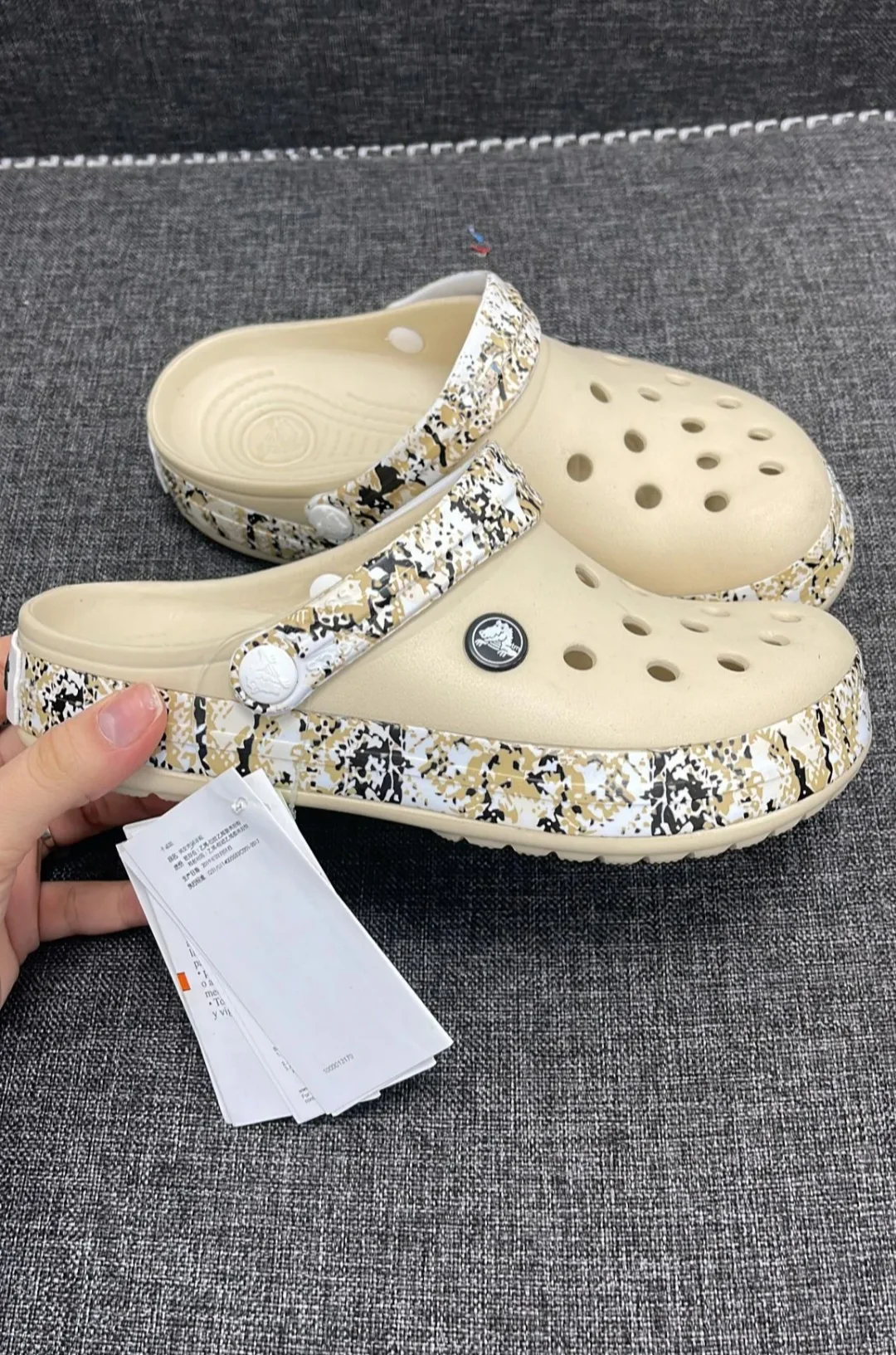

2022 best-selling model non-wetting non-slip comfortable women's slippers