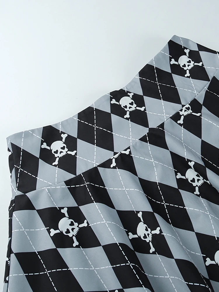 Юбка-мини с высокой талией в готическом стиле |