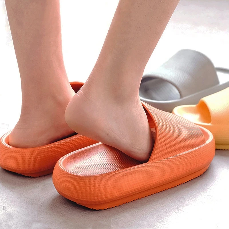 

Men Summer Fashion Slippers Slide Sandals Beach High Heels Shower Thick Soft Sole Ladies Boys Girls Bathroom Shoes