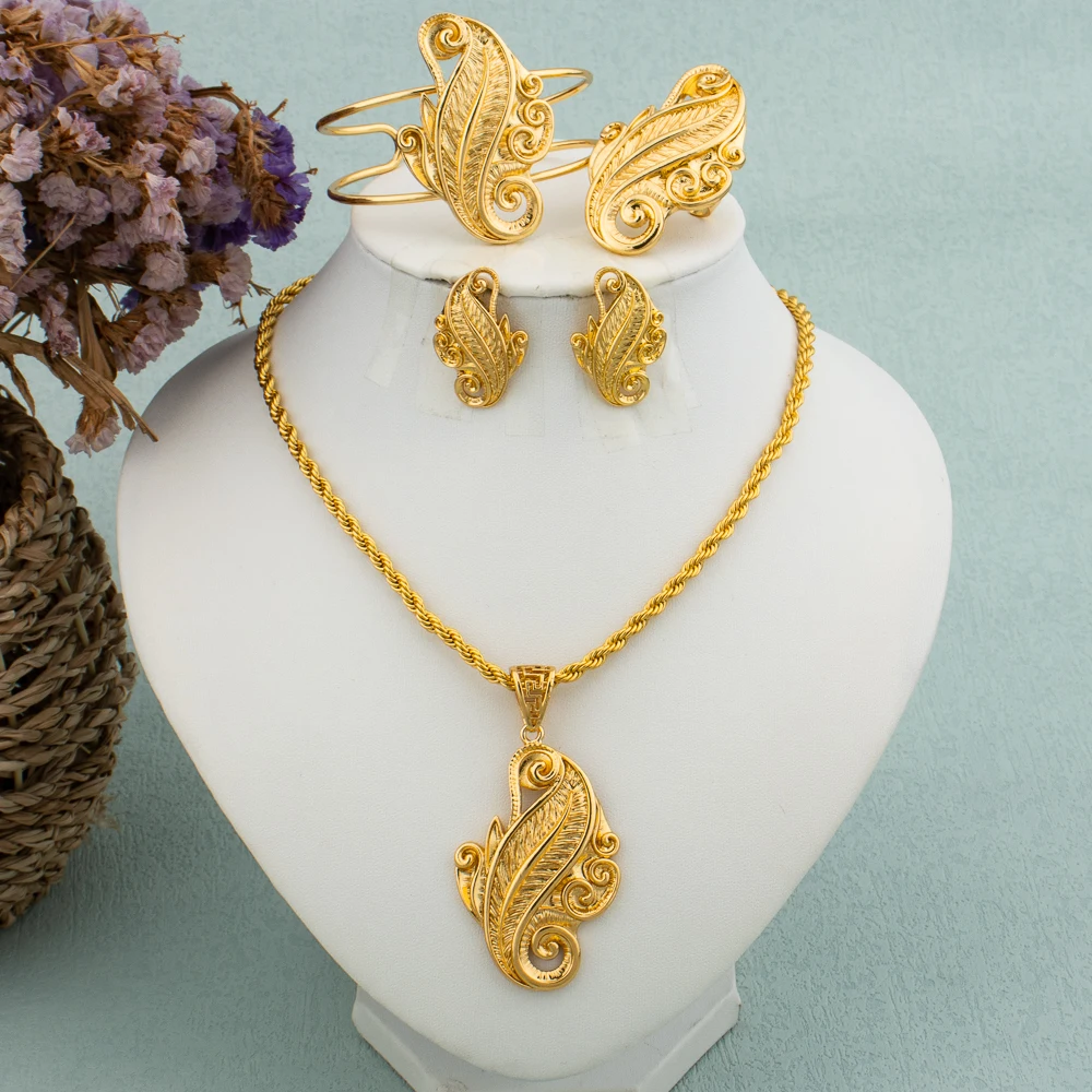 

Dubai Charm Jewelry Sets for Women Earrings Necklace Ring Bracelet For Wedding Bridal Lady Girl Indian Gold Plated Jewelry Gift