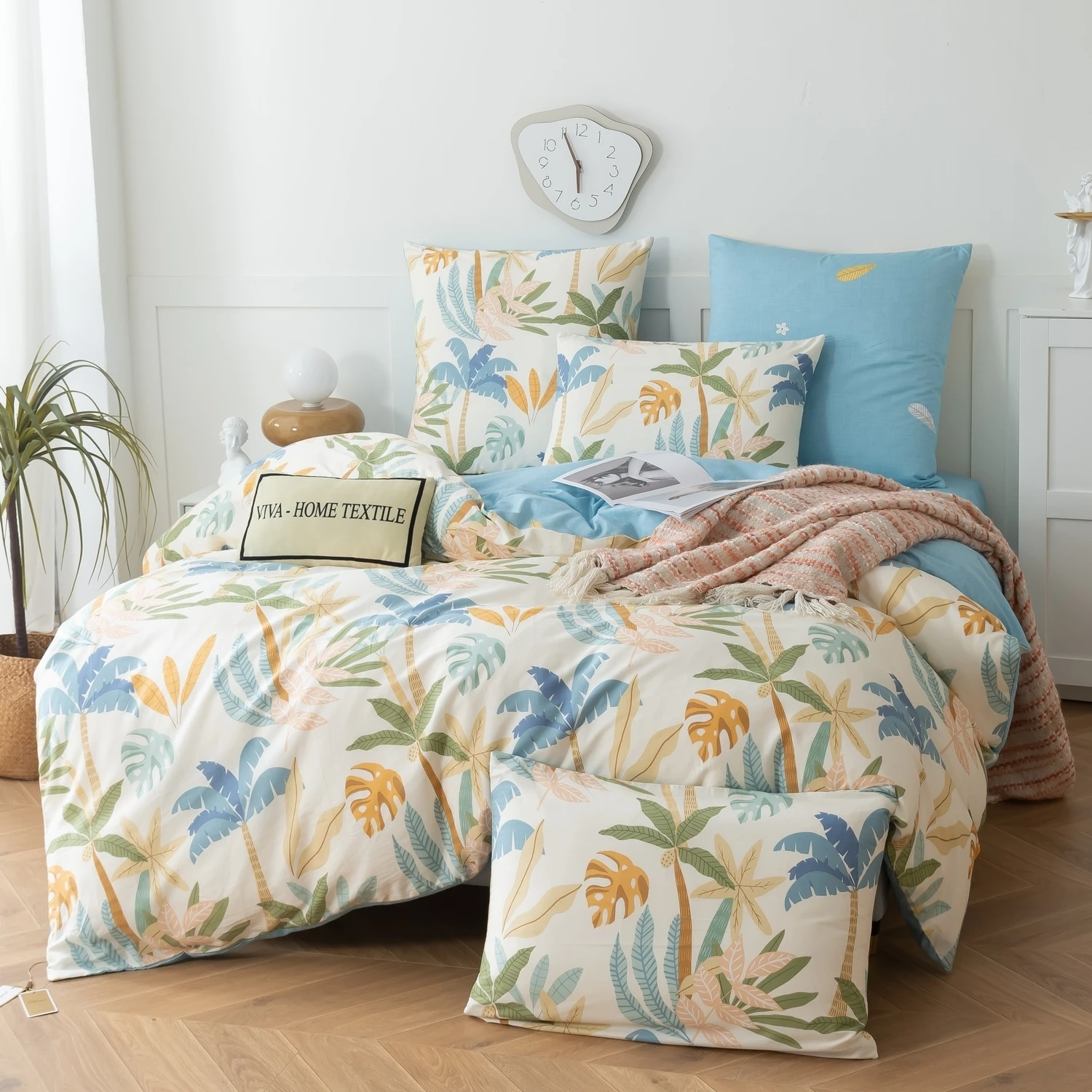 Комплект постельного белья Люкс-Сатин на резинке AR331, 2 спальный, наволочки 50-70  2 шт 160*200*25