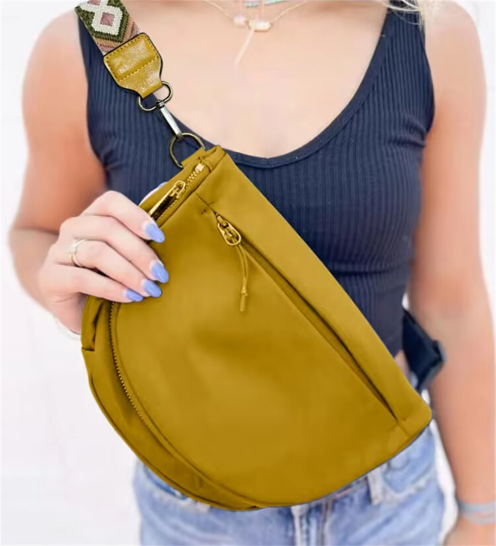 2023 New Fanny Pack Women Vegan Leather Sling Bags Crossbody Versatile Waist Bag Chest Bag Phone Shopping Purse withGuitar Strap