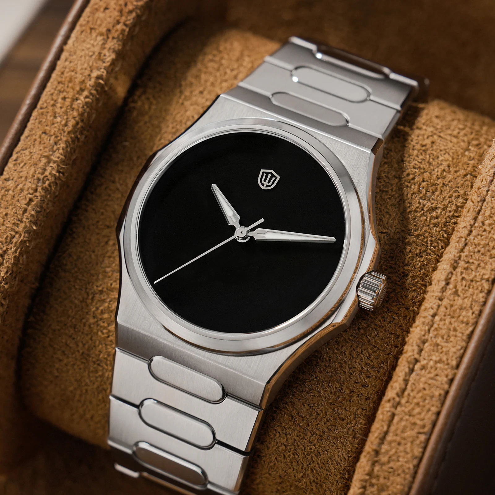 Фото Часы Watchdives WD0016 Super Black для мужчин, ультралегкий циферблат с высокой светопоглощающей способностью, кварцевый механизм VH31/VH60 с бесшумным секундным ходом, сапфировое стекло №1