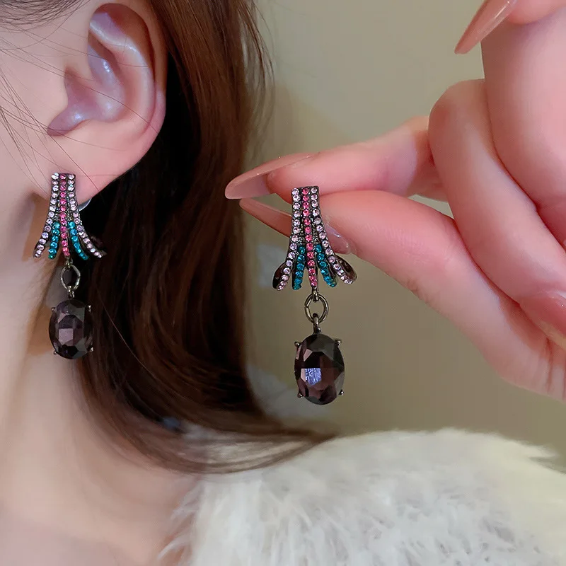

Colorful Zircon Irregular Geometric Oval Dangle Earrings for Women Girls High Grade New Fashion Retro Luxury Earrings Jewelry