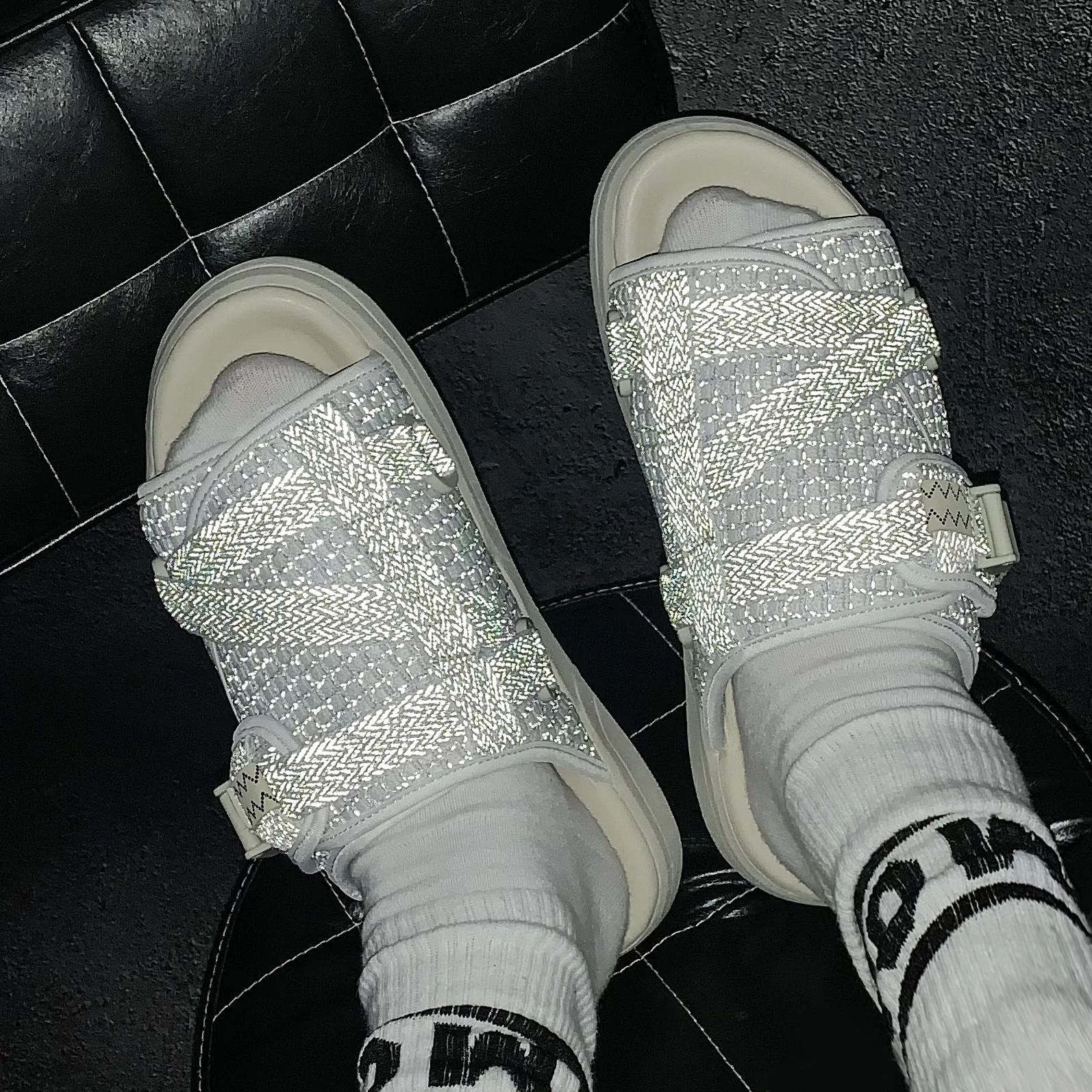 Летние шлепанцы для мужчин и женщин Christo Visvim 2024 мягкие повседневные с отражающей