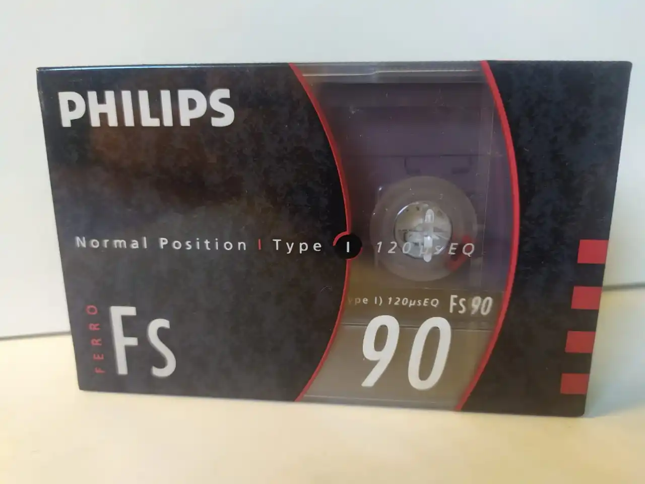 Кассеты филипс. Аудиокассета Philips CD one 90. Аудиокассеты Philips Ferro c 60 - normal. Вкладыш кассеты Филипс. Philips аудиокассета 1964 года.