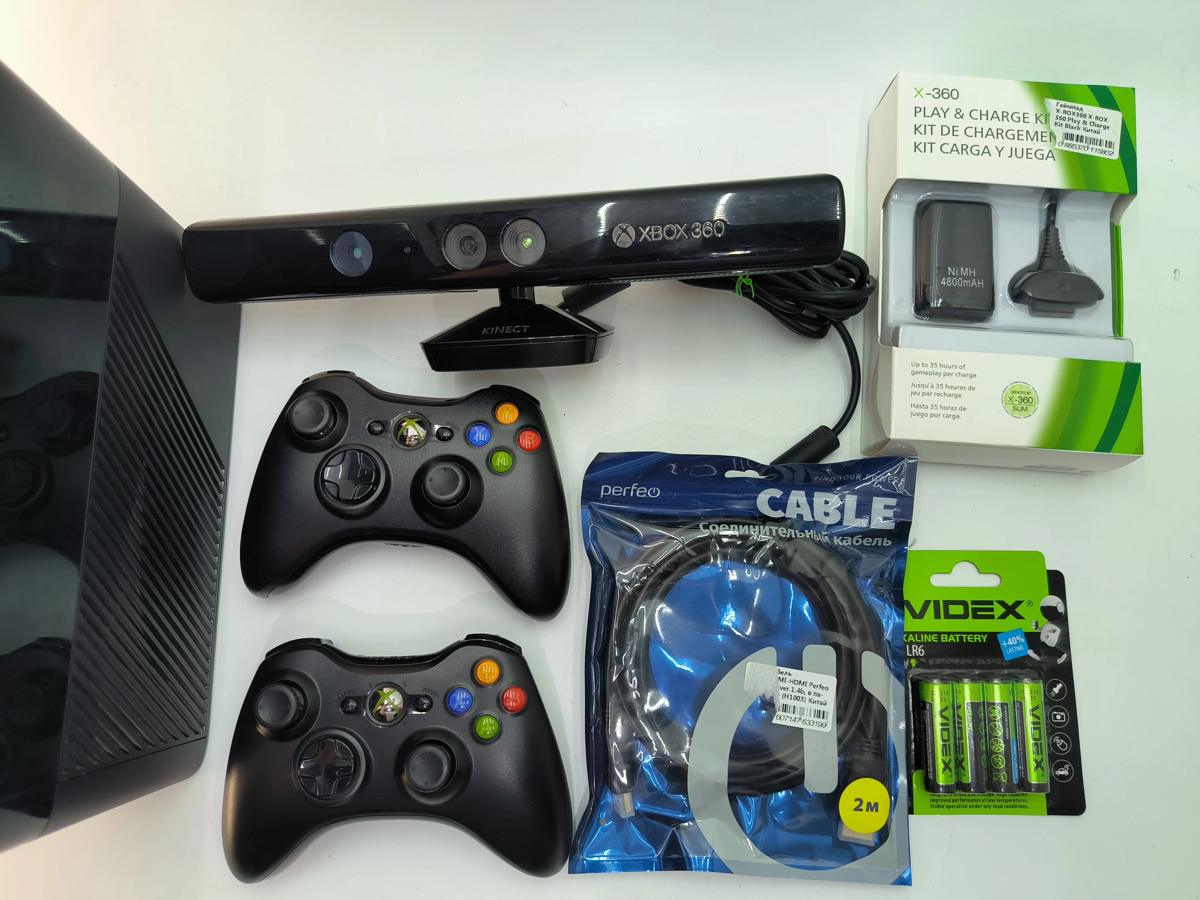 Игровая приставка Xbox 360-E Slim 500gb freeboot Б/У +Kinect +2 Геймпада (Оригинал) +110игр на HDD -