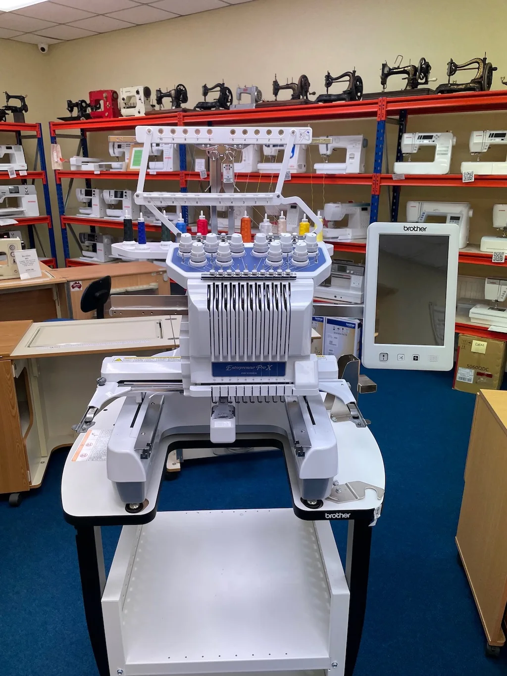 

Продажа в конце года для коммерческой машины для квилтинга BROTHER PR1055X, вышивальная машина // купите 3 и получите 1 бесплатно