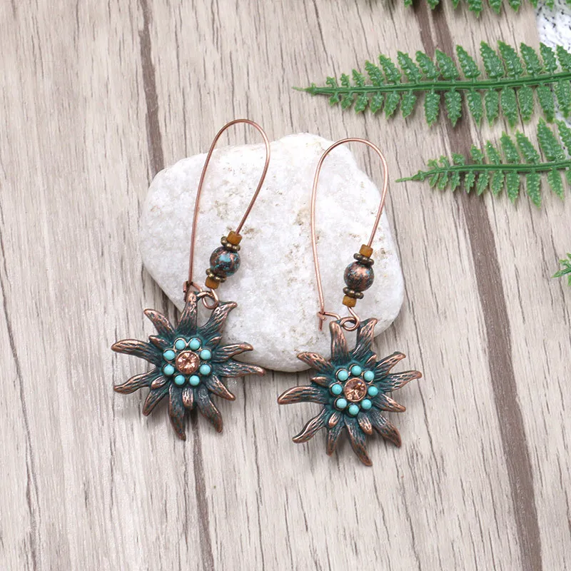 

Classic Vintage Ethnic Drop Earrings For Women Sunflower Moon Bohemian Tassel Earring Female Wedding Party Jewelry Wholesale