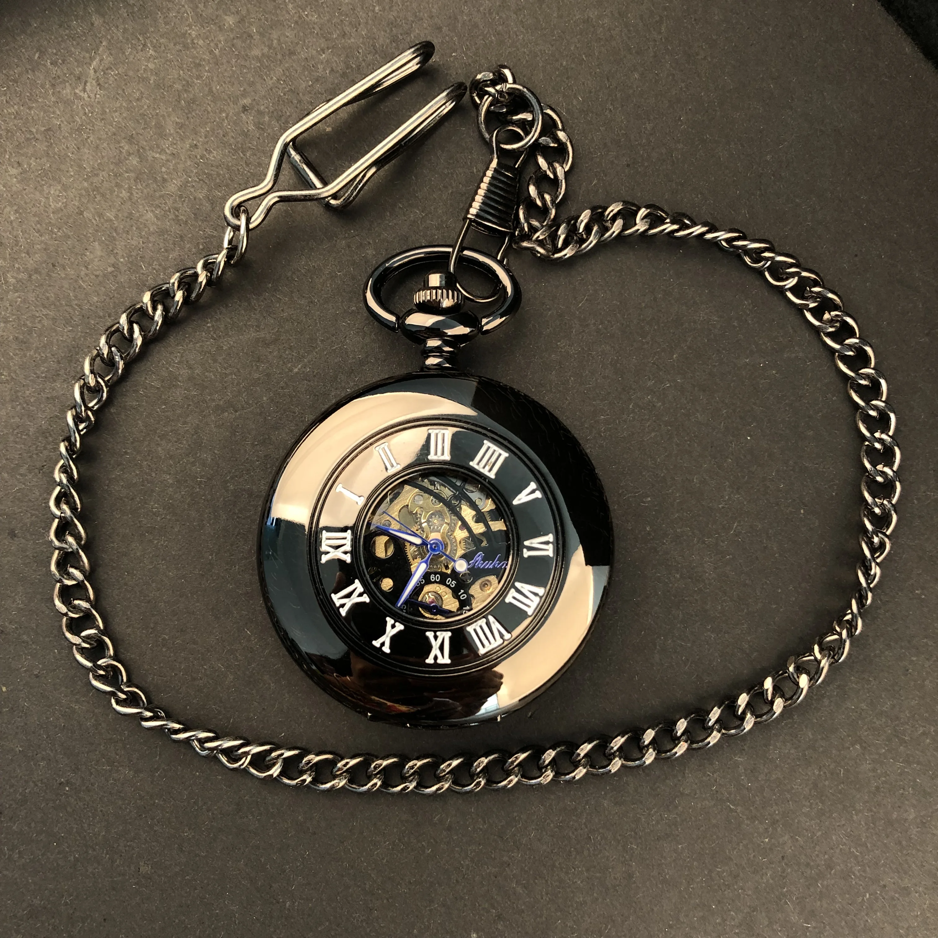 Minimalist Vintage Mechanical Hand Wind Roman Numerals Mechanical Pocket Watches For Men Women Necklace Pendant with Chain Gifts