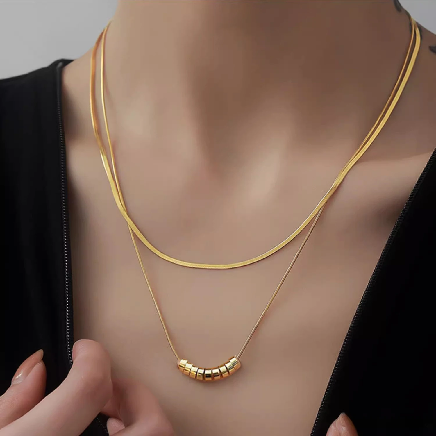 

Stainless Steel Rolling Beads Pendant Necklace For Women Double Layered Clavicle Necklaces Snake Link Chain Choker Jewelry Gift