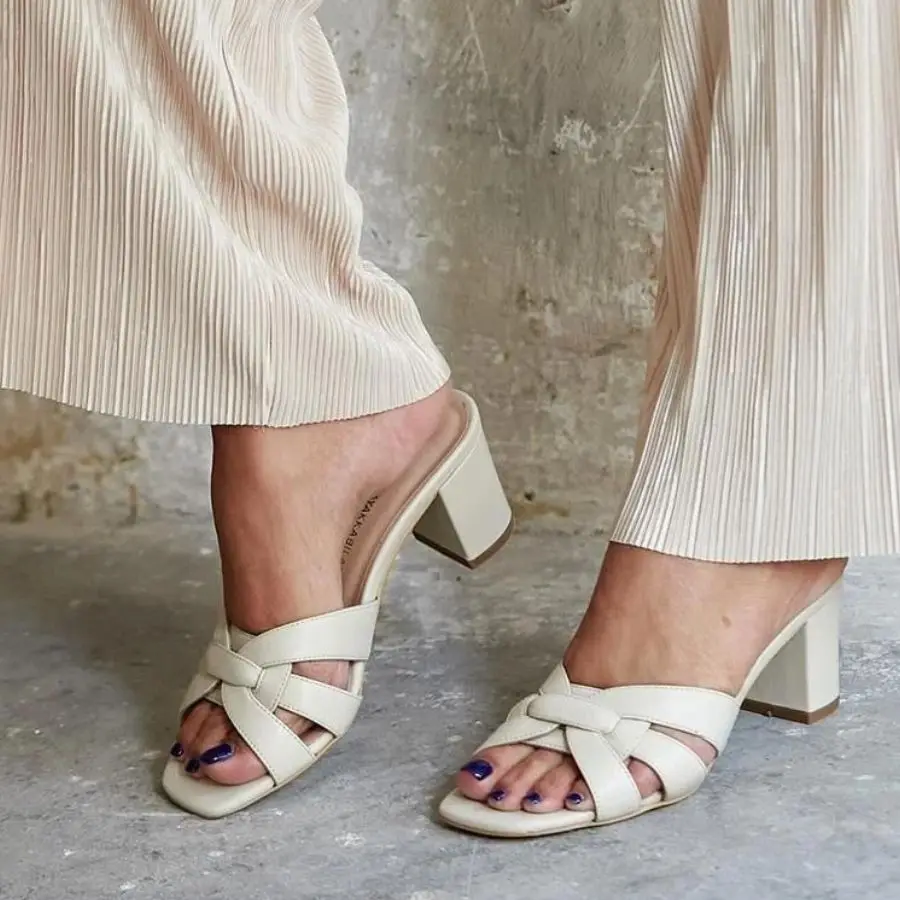 Bino Interior Exterior Genuine Leather Knit Shaped Square High Heeled Slippers Black White Beige Summer House Shoes Stylish