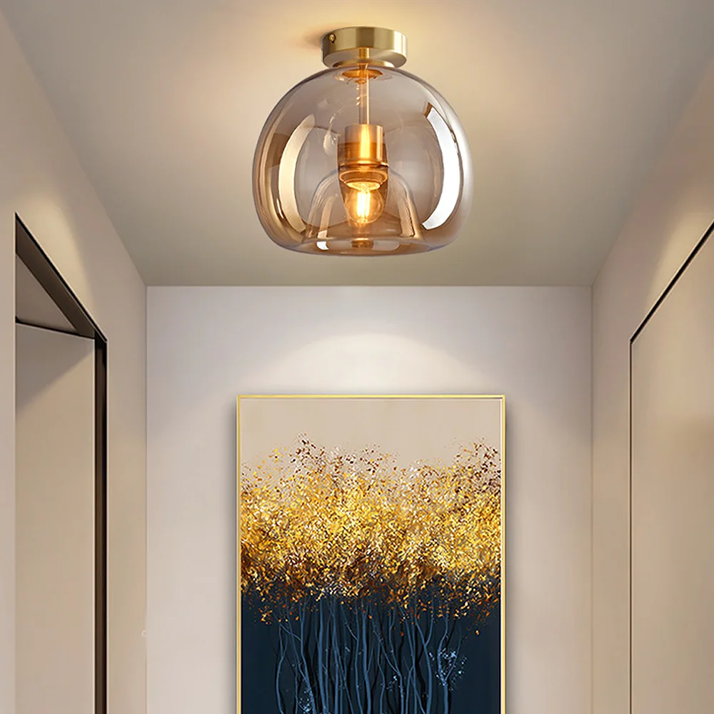 Современный потолочный светильник в скандинавском стиле из коньячного стекла