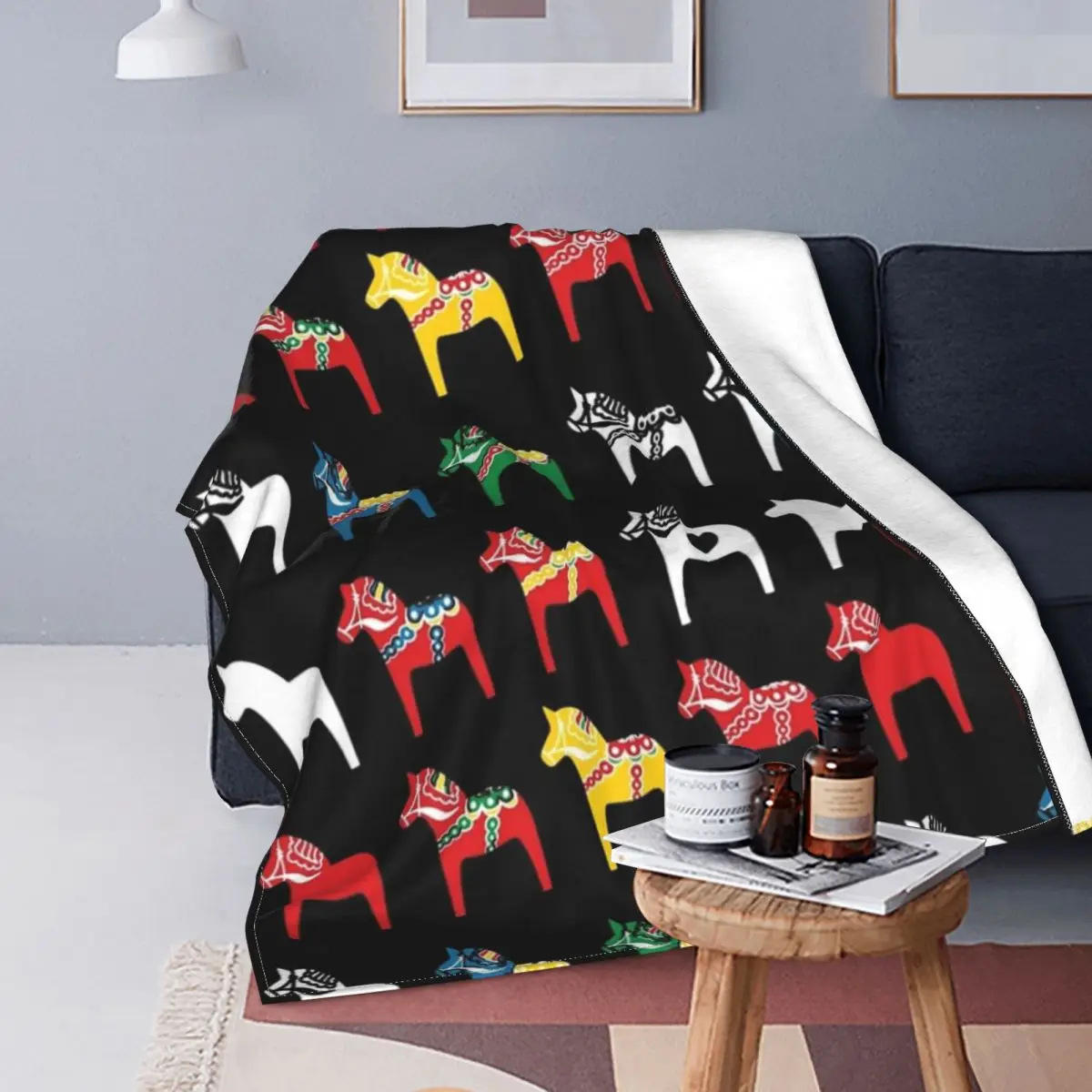 

Dala Horses Throw Blanket Sweden Horse Dalecarlian Soft Warm Cozy Flannel Plush Throws Blanket Portable For Sofa Office Bedroom