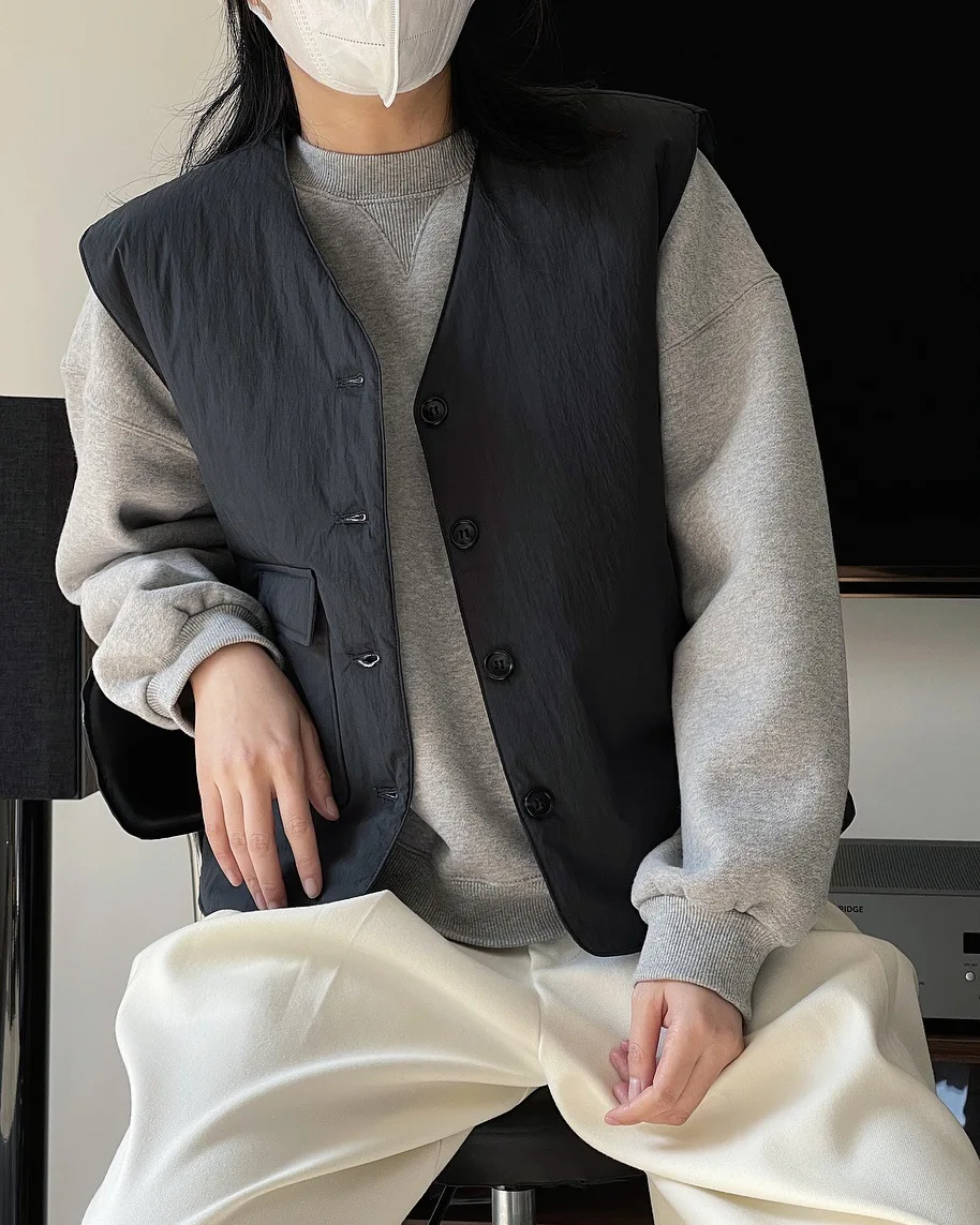 woman warm fall winter vest with pocket