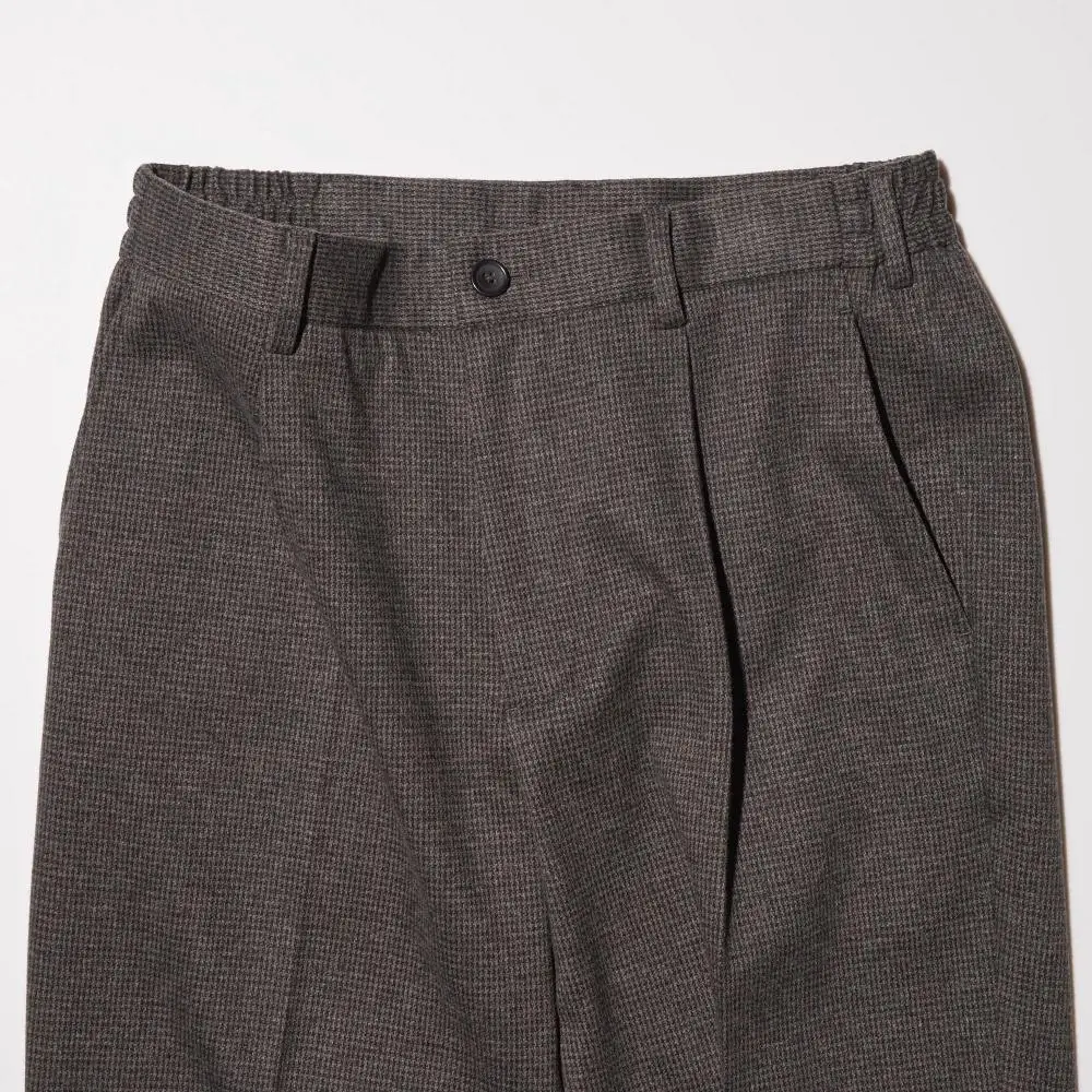 Широкие брюки Uniqlo с вытачками в складку