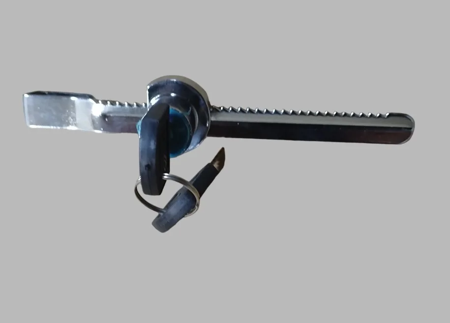 ключ динамометрический кмс 140. разводной ключ 10'/250 мм hoegert, ht1p554. ключ зажигания мерседес w140. ключ динамометрический кмш-140. вертикальный ключ гардиан.