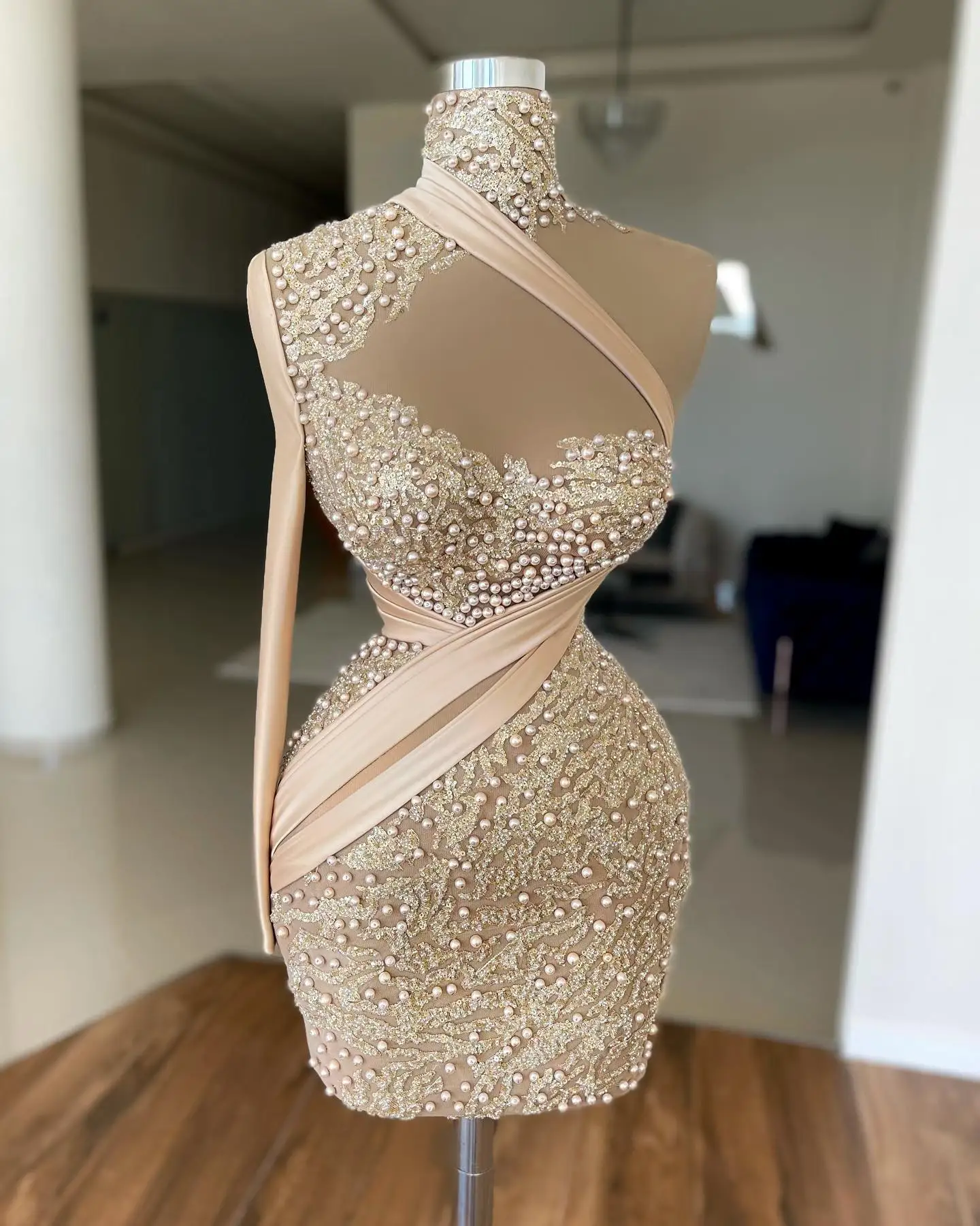 

High Neck Pearls Cocktail Dresses One Shoulder Long Sleeve Sequined Beaded Women Prom Dress Champagne Evening Gowns For Photos