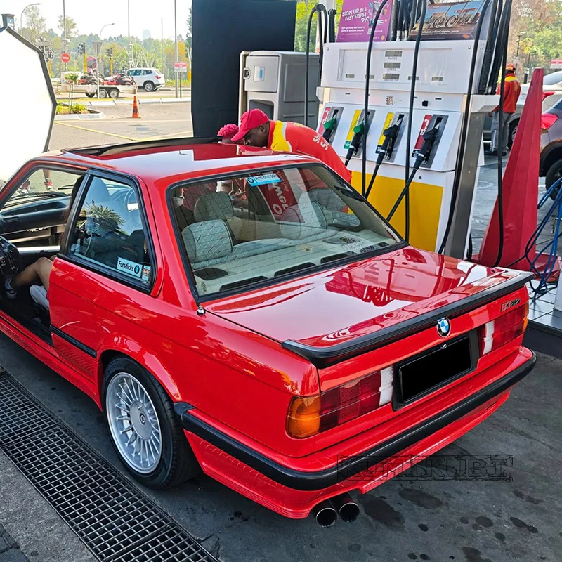 Фото Задний спойлер M-tech Ducktail Duckbill для BMW 3 e30 1982-1993 Седан Купе №3