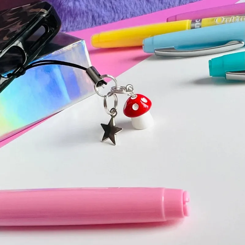 

New Individuation Cellphone Letter Charm Small Coin Wallet Mobile Phone Pendant Cute Red Mushroom and Star Phone Novelty Charm