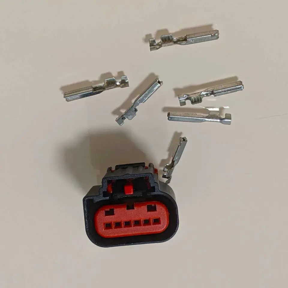 Разъем датчика ДМРВ (1438153-5 3U2Z14S411FJAC WPT1241 AFH70M-54 AFH70M54 1920738) для Ford Mustang - Цена: 359