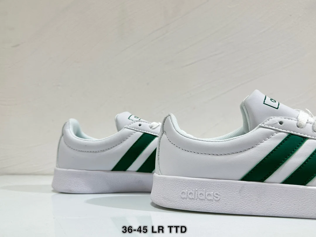 оптомВ наличии 24 часа доставкабольшой брендКроссовки