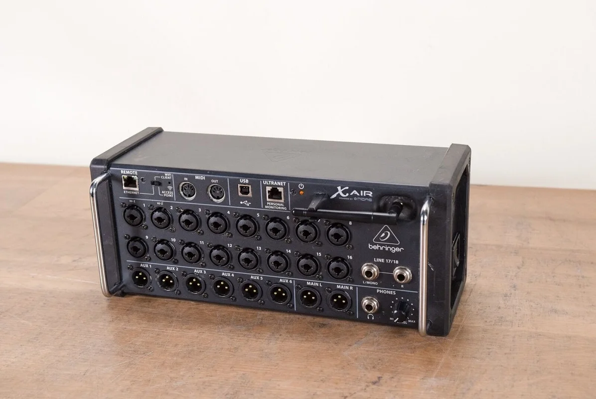 

Behringer X Air XR18 Tablet