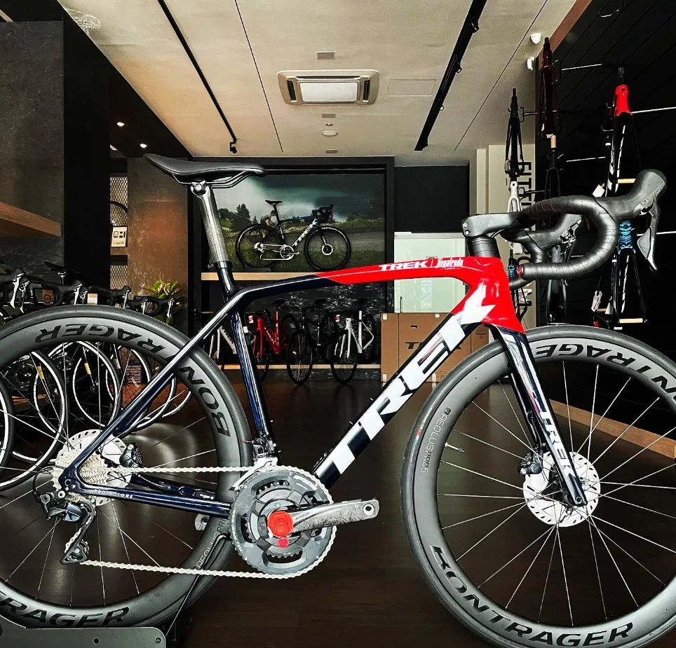

Ready To SHIP New T-REK PROJECT ONE MARDONE SLR 9 RED ETAP ROAD BIKE Frame Size 54, 52, 56cm