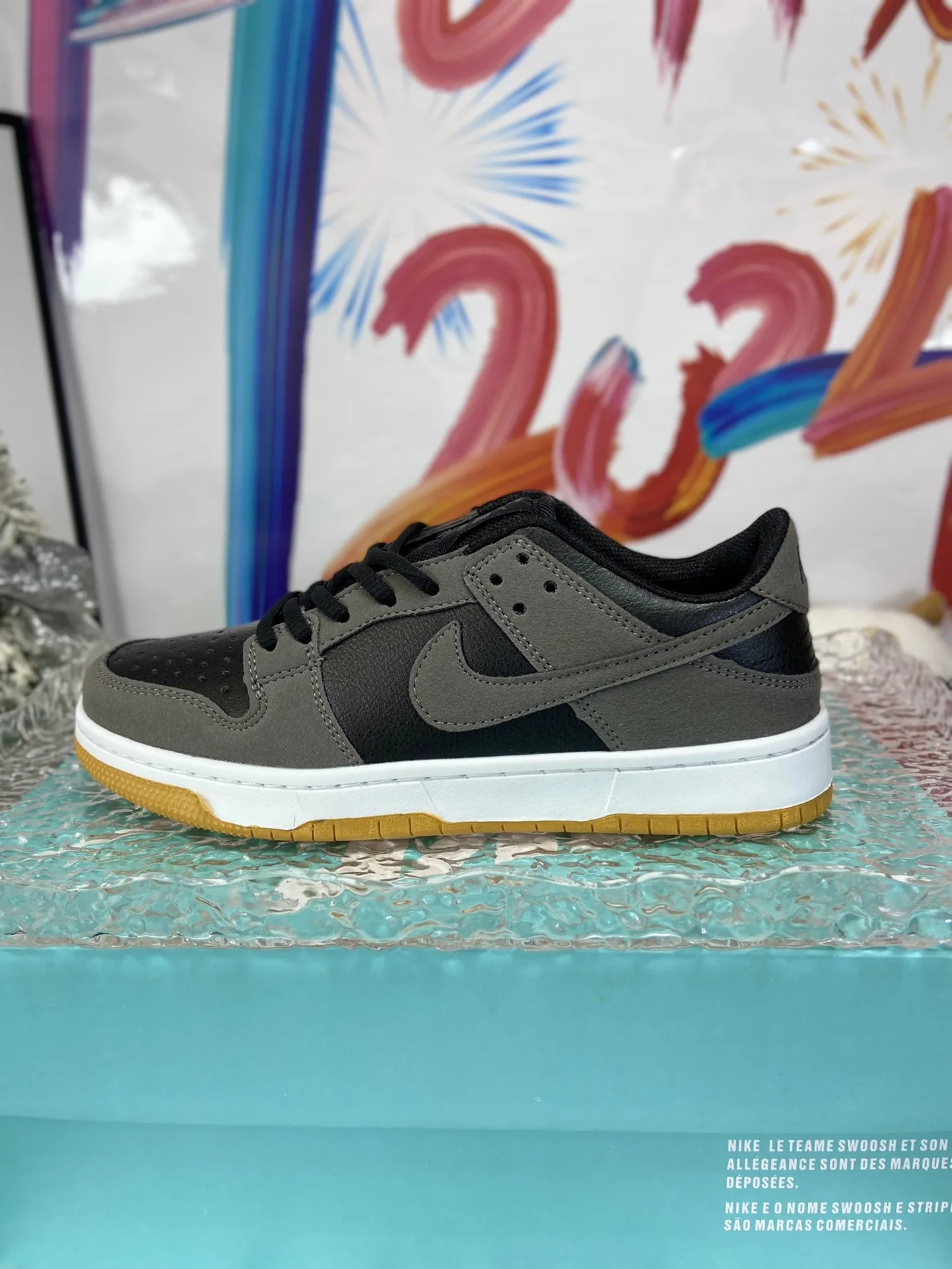 в стиле кроссовок Nike Низкая копия 1: 1