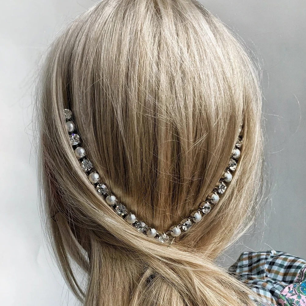 

Роскошный гребень для волос V-образной формы с кристаллами и жемчугом свадебные аксессуары тиара элегантные индийские женские гребни для н...