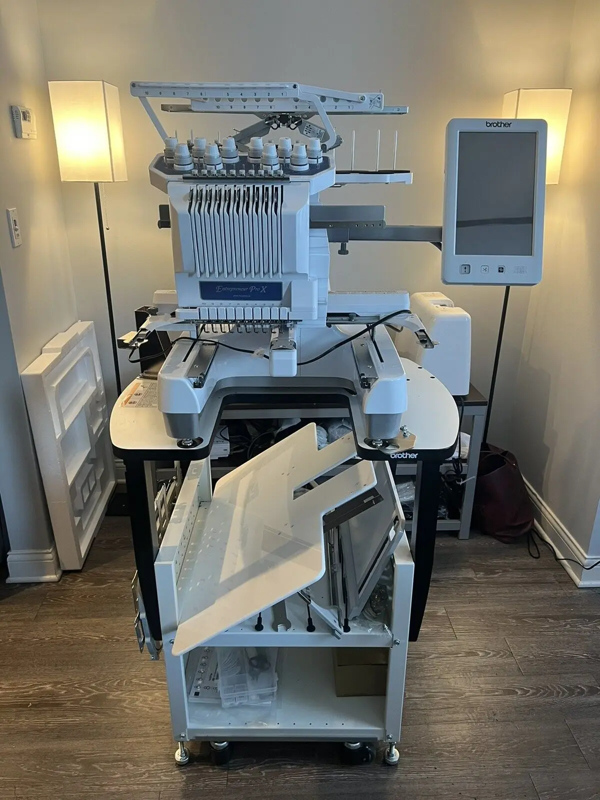 

HOT SALES 100% BROTHER PR1055X 10 Needle Home Embroidery Machine