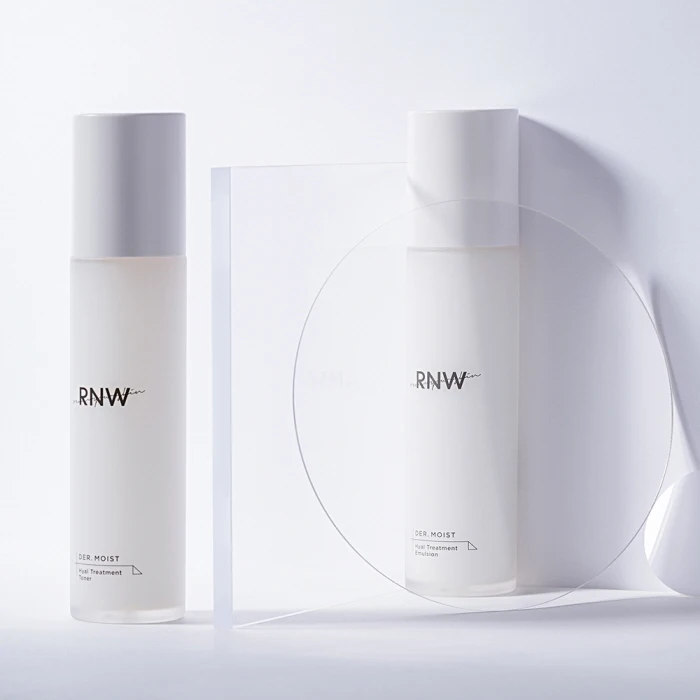 RNW Увлажняющий тонер с гиалуроновой кислотой Der. Moist Hyal Treatment Toner 125мл |