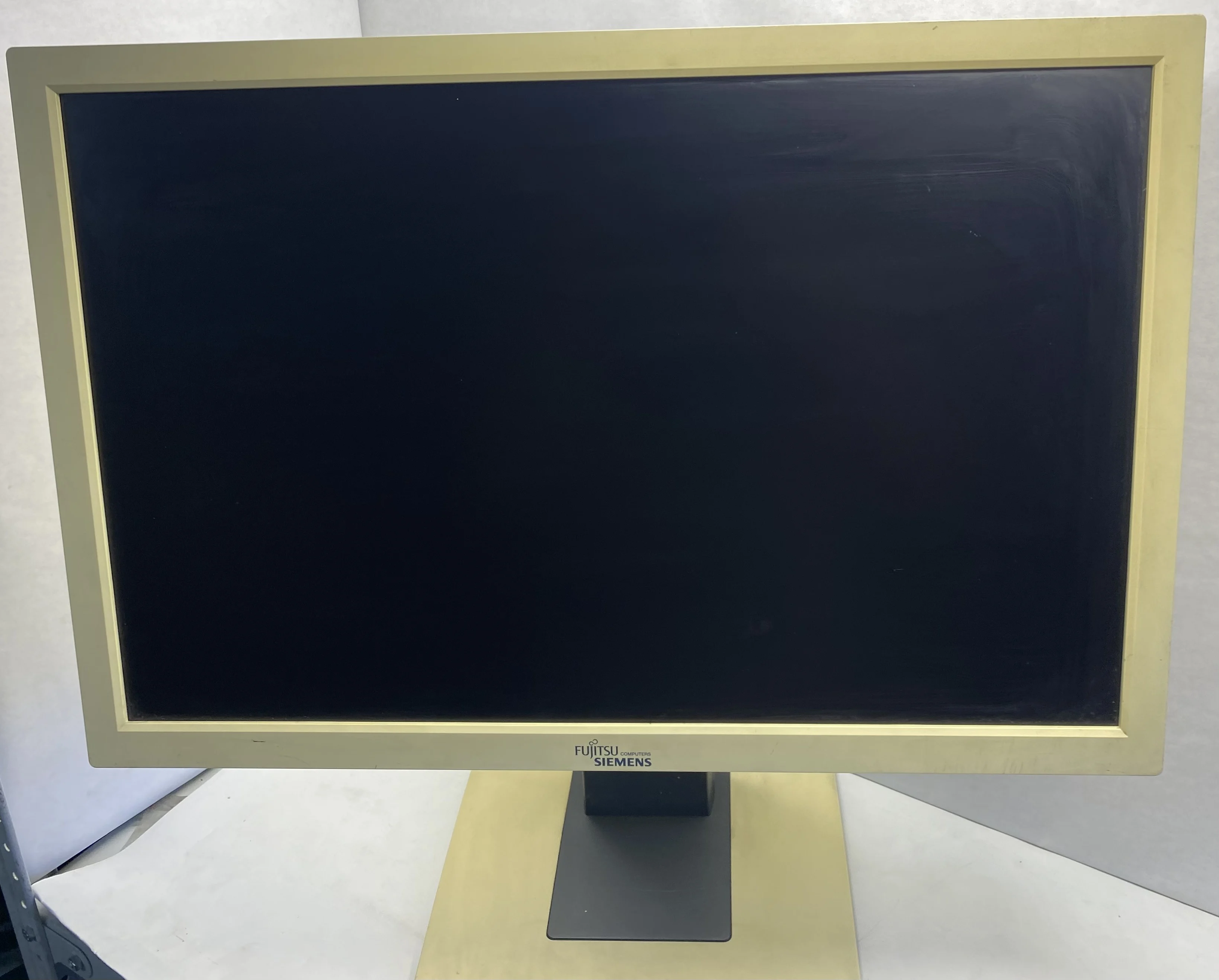 Монитор для компьютера Fujitsu T24BA 24" |
