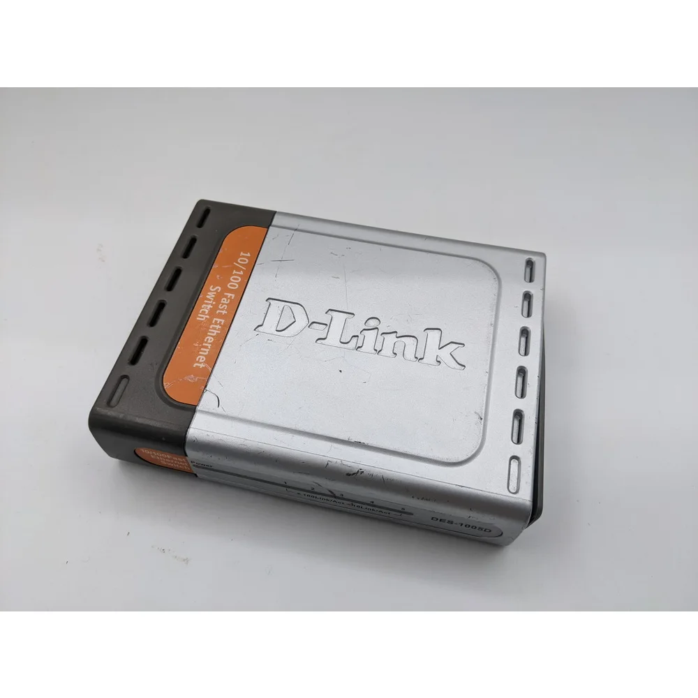 Коммутатор D-Link DES-1005D