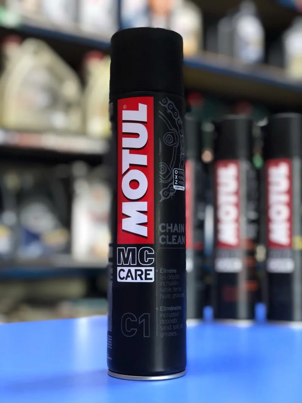Motul care. Motul care. Leather clean motul 110149. Motul interior cleaner. 5л.