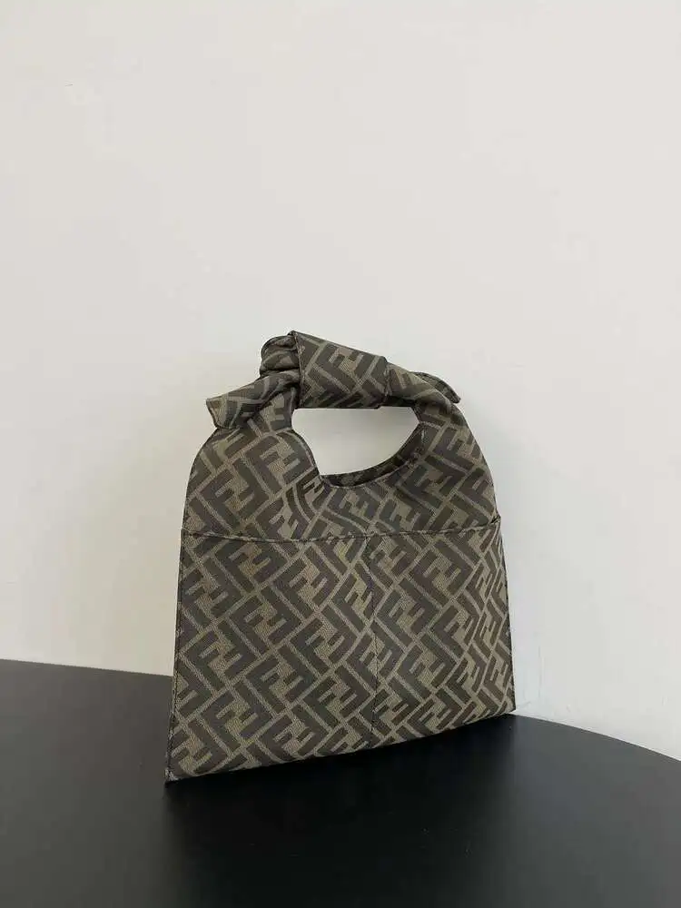 точная копия 1:1 Стиль Fendi Новая Старая Цветочная Сто Сумок На Плечо Пригородная