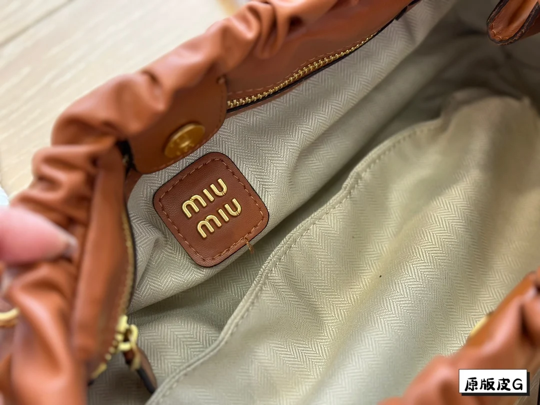 MiuMiu Style Copy 1: 1 Новый повседневный пакет на плече сумки 41 * 23 см